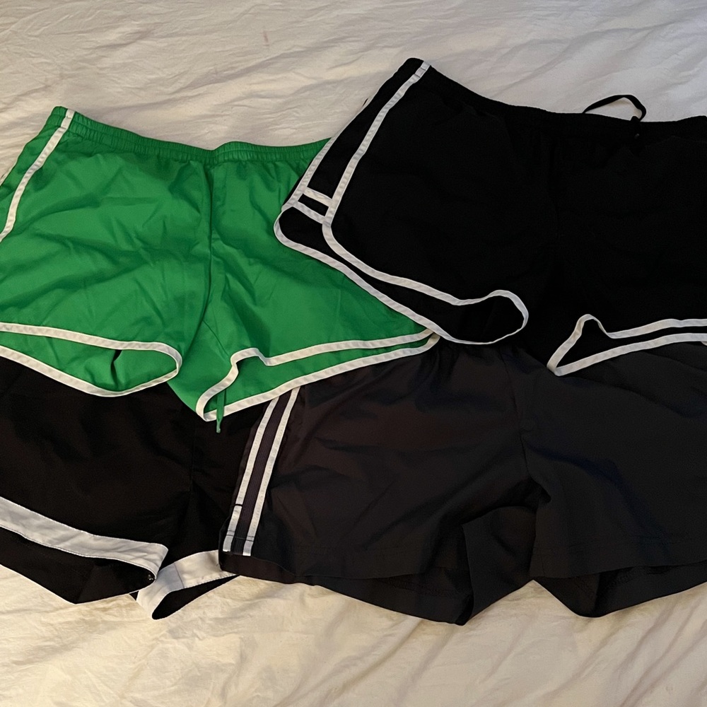 WOMENS SET OF 4 ATHLETIC SHORTS SIZE SMALL